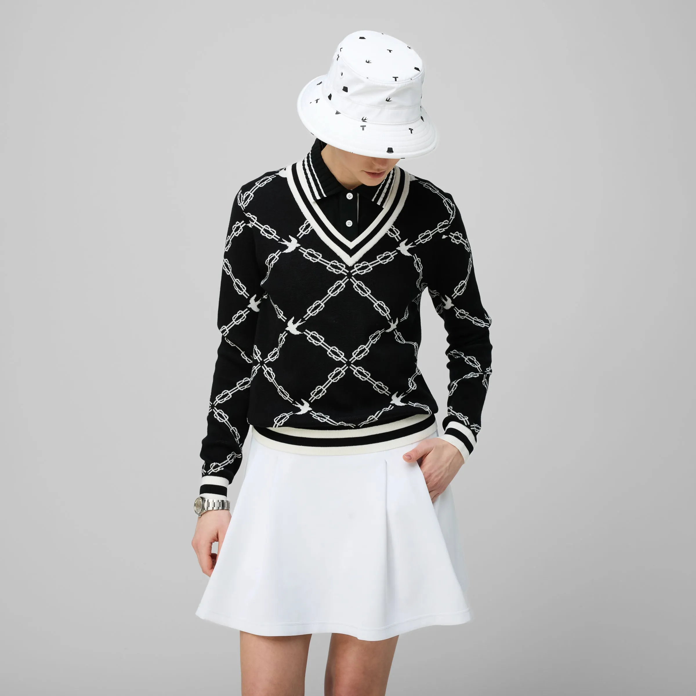 Birdie Links V-Neck Jacquard Sweater