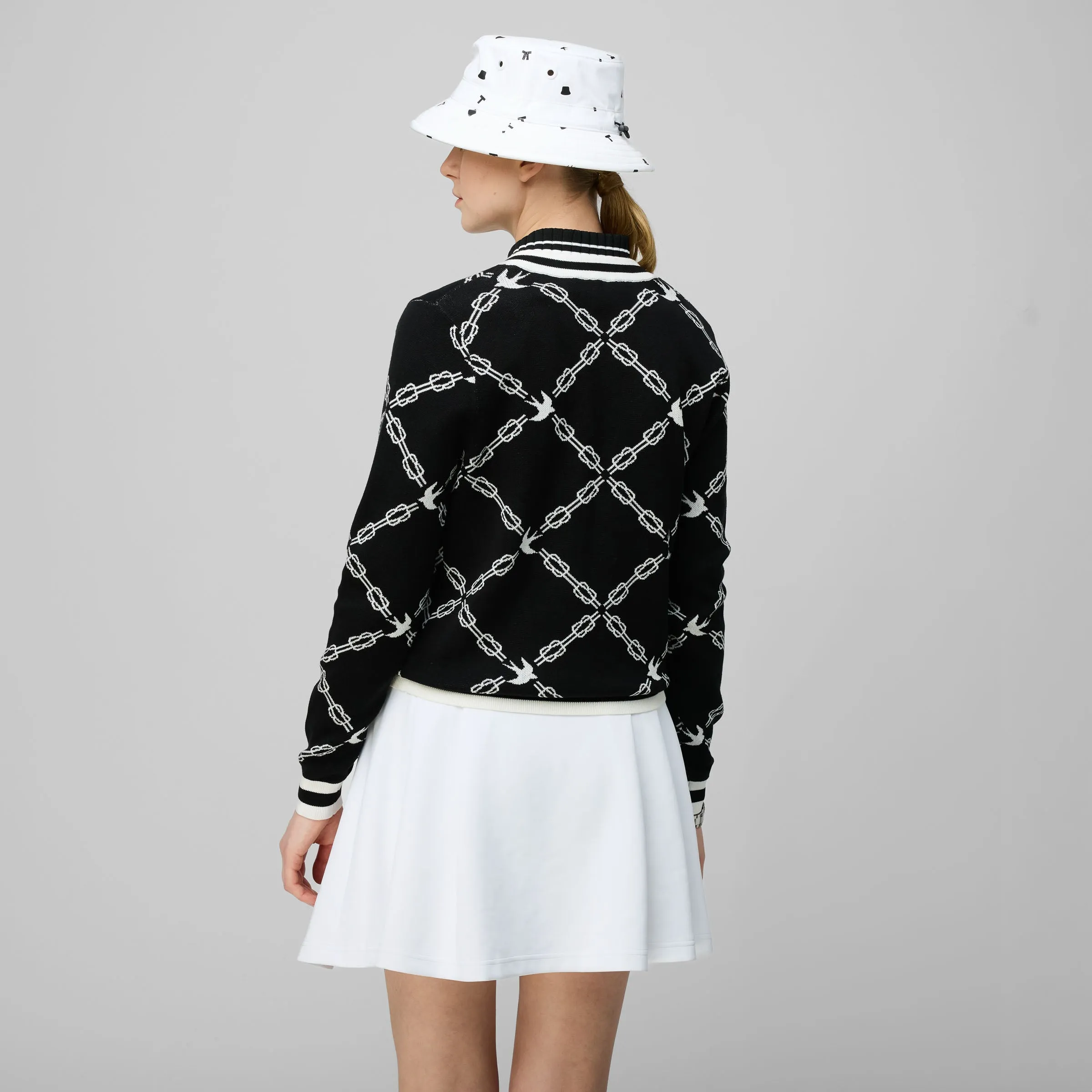Birdie Links V-Neck Jacquard Sweater