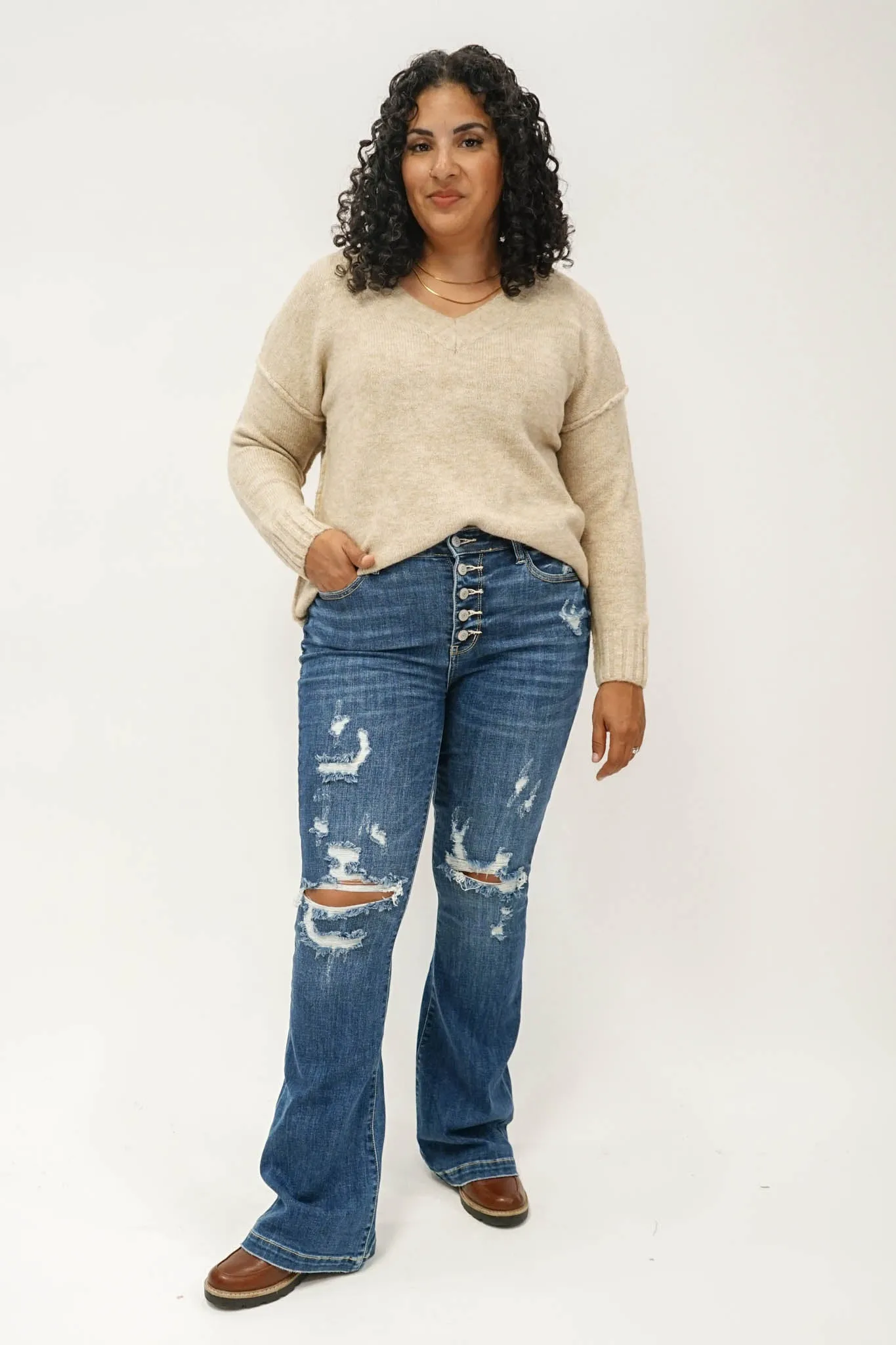 Middleton V-Neck Sweater in Beige