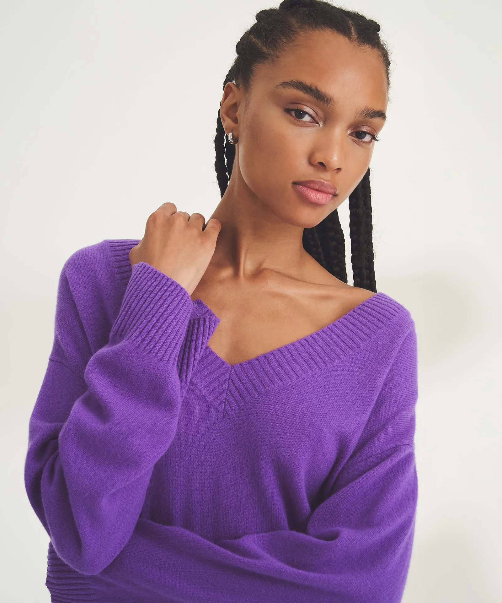 Signature Cashmere Wide Sleeve V-Neck Sweater