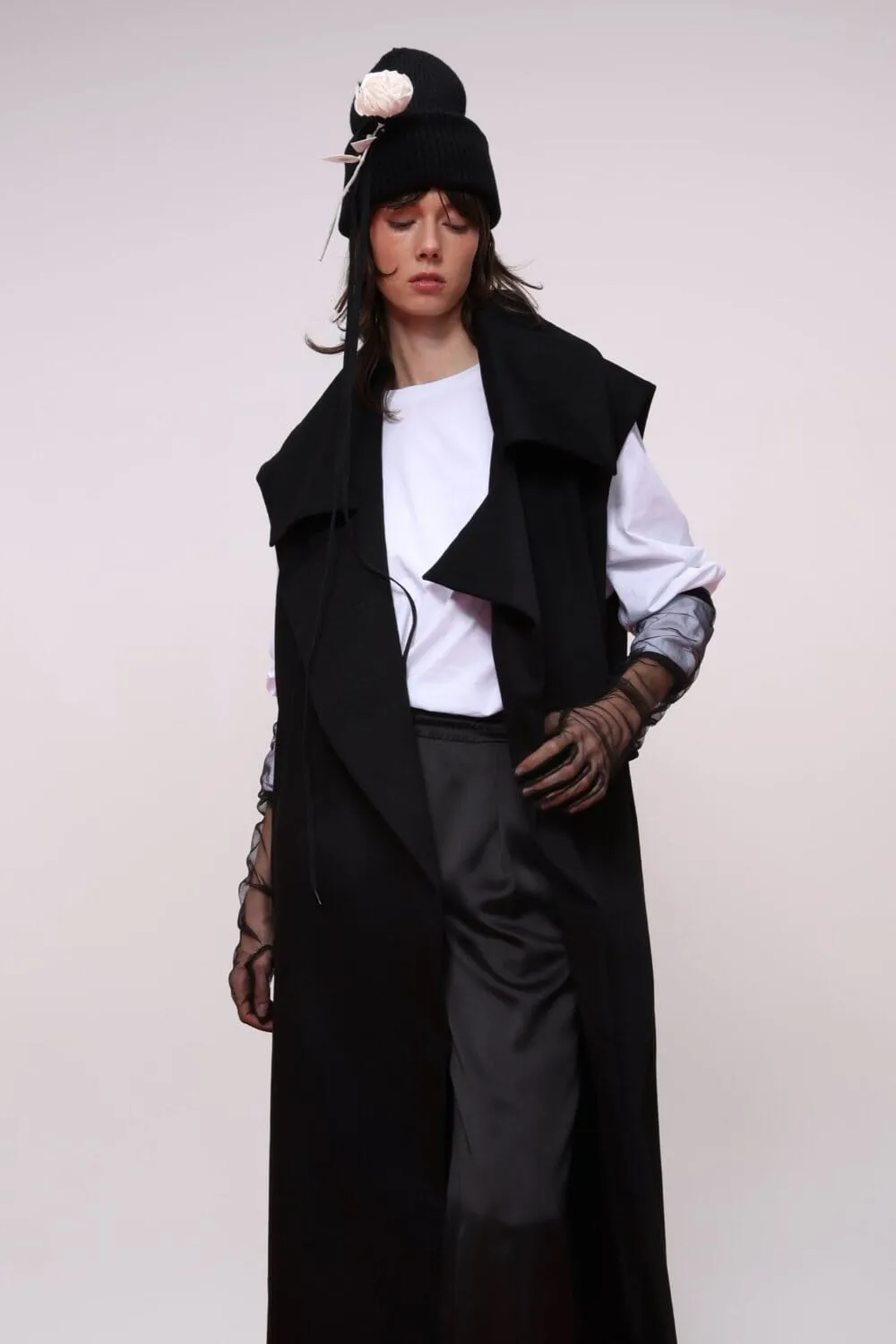 Sleeveless Belted Cotton Coat