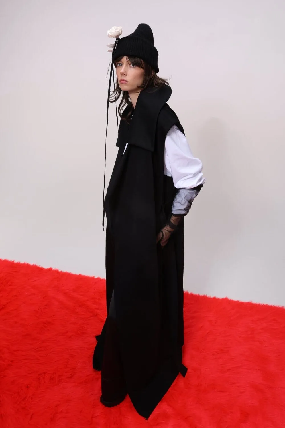 Sleeveless Belted Cotton Coat