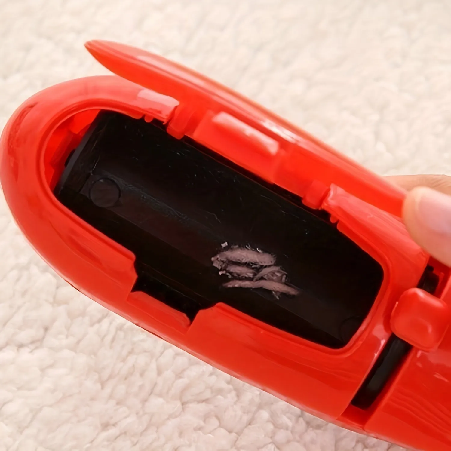 Travel friendly Hair Ball Remover for Clothes and Sweaters
